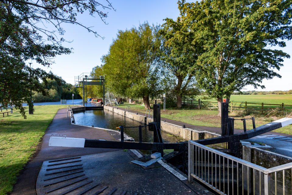 Narrowboat nightmare for couple