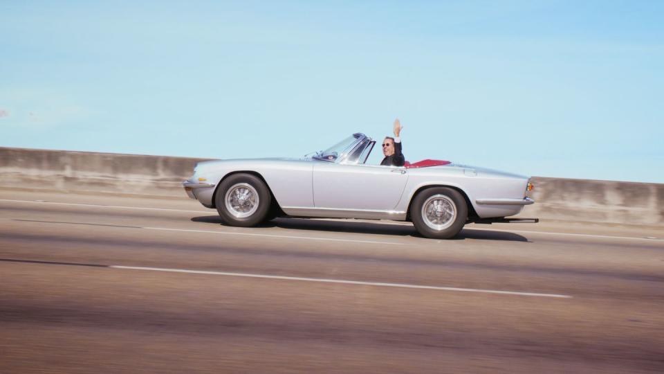 <p><strong>Episode 6: "You Got to Get the Alligator Sweat," with Jamie Foxx <br></strong>Jamie Foxx is one of a kind, and so is the 1969 Maserati Mistral Spyder that Seinfeld brings to meet Foxx in New Orleans. With only 125 made, the Mistral is a rare find, and it is one of those cars with amazing design and details that makes it, according to Seinfeld, "sleek, smooth, and elegant "—not unlike Foxx's effortless-seeming transition among impressions, comedy, acting, and music. <br></p>