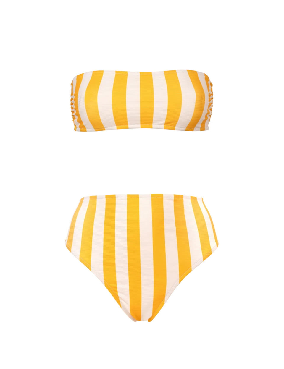 <p>Haut : 60 euros</p><p>Bas : 55 euros</p><br><a href="https://freshandsaltswimwear.com/collections/nouveautes/products/haut-positano-lemon" rel="nofollow noopener" target="_blank" data-ylk="slk:Acheter;elm:context_link;itc:0;sec:content-canvas" class="link ">Acheter</a>