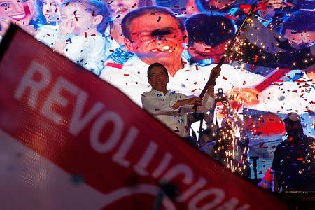 Presidential candidate Laurentino Cortizo of the Democratic Revolutionary Party (PRD) attends an electoral campaign closing rally in Panama City, Panama, May 1, 2019. REUTERS/Carlos Jasso