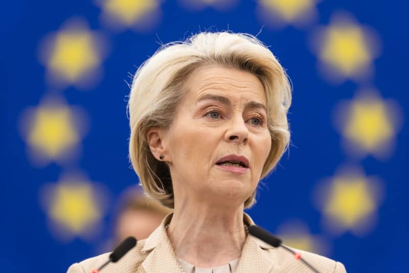 Ursula von der Leyen, President of the European Commission, stands in the plenary chamber of the European Parliament and speaks. A central point of the debate was the EU's defense policy. Philipp von Ditfurth/dpa