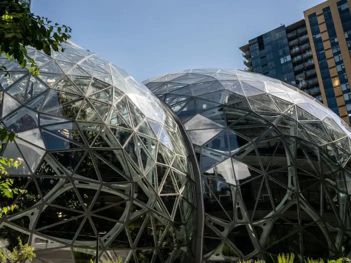 Eine Aufnahme von Amazons Hauptsitz in Seattle.  - Copyright: David Ryder/Getty Images