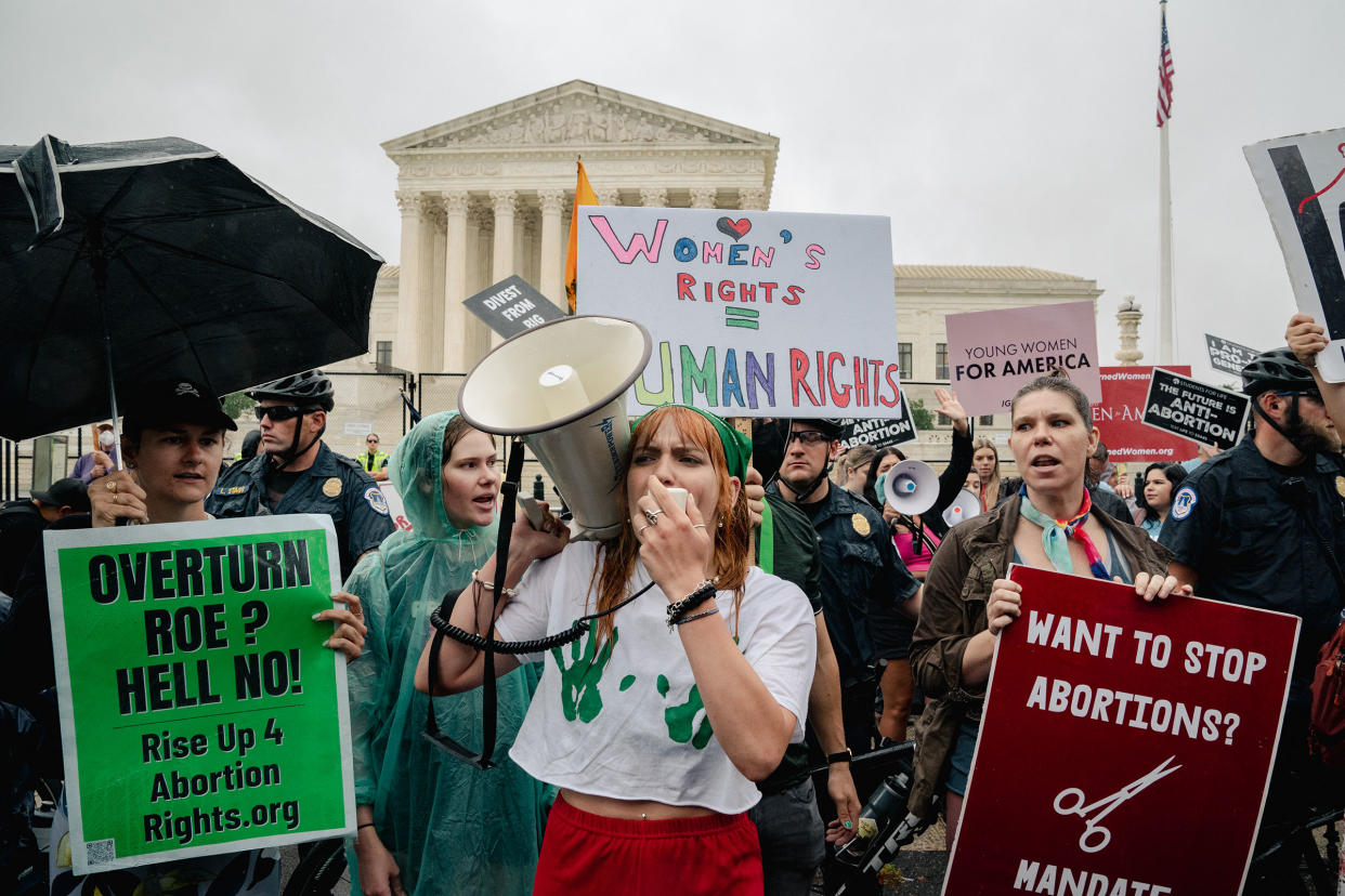 Supporters and opponents of abortion rights demonstrate outside the U.S. Supreme Court Building on June 23, 2022 in Washington, DC. Decisions are expected in 13 more cases before the end of the Court's current session. (Photo/Shuran Huang)