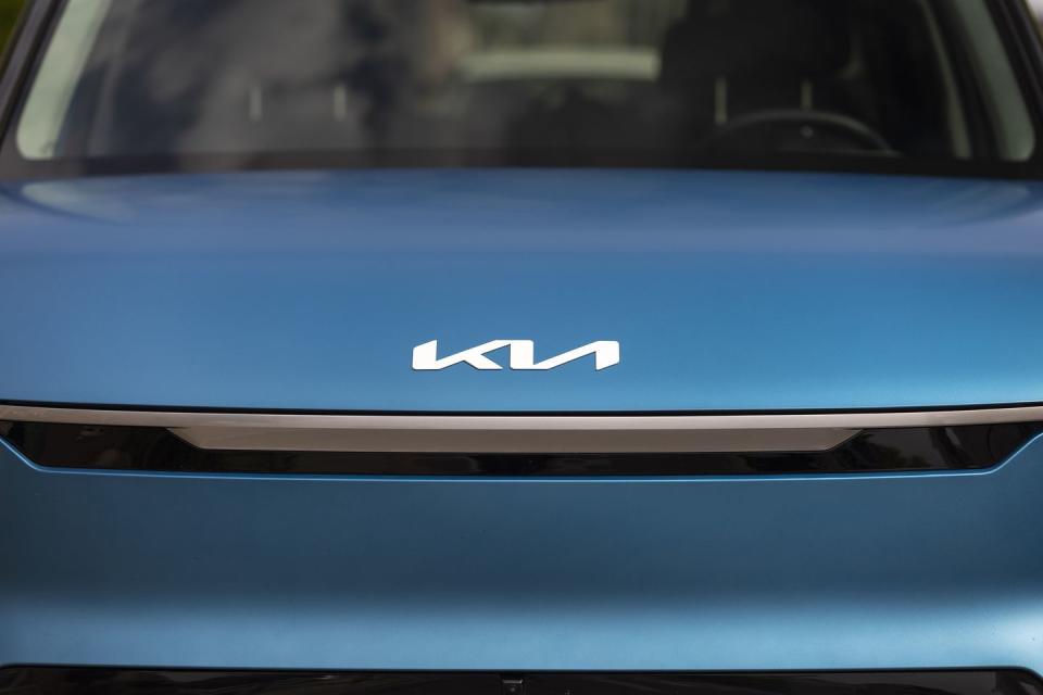 2024 kia ev9 land awd