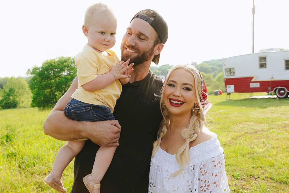 <p>Instagram/raelynnofficial</p>