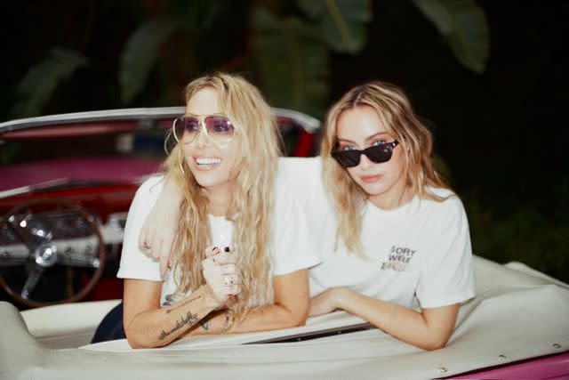 <p>Sorry We're Stoned Podcast</p> Tish Cyrus and Brandi Cyrus