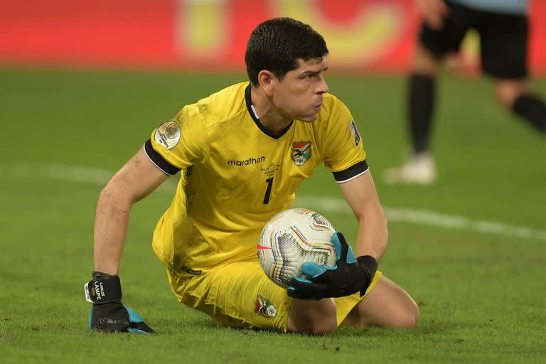 El arquero Carlos Lampe tuvo una destacada actuación contra la selección argentina en la Copa América 2021, a pesar de caer por 4-1, y confía en poder dar el golpe en La Paz