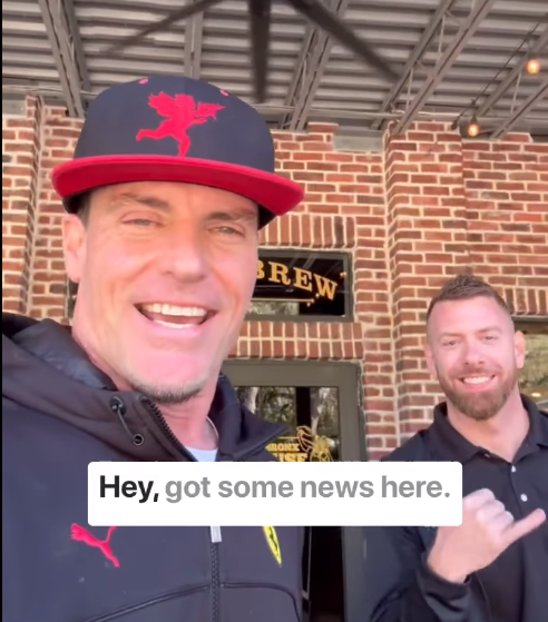 Vanilla Ice, pictured with Brad Beam, owner of the Bronx House’s two Palm Coast restaurants and its St. Augustine location, announces on social media a charity event slated for Feb. 25 at Bronx House's Hammock location. All sales will benefit Little Smiles.