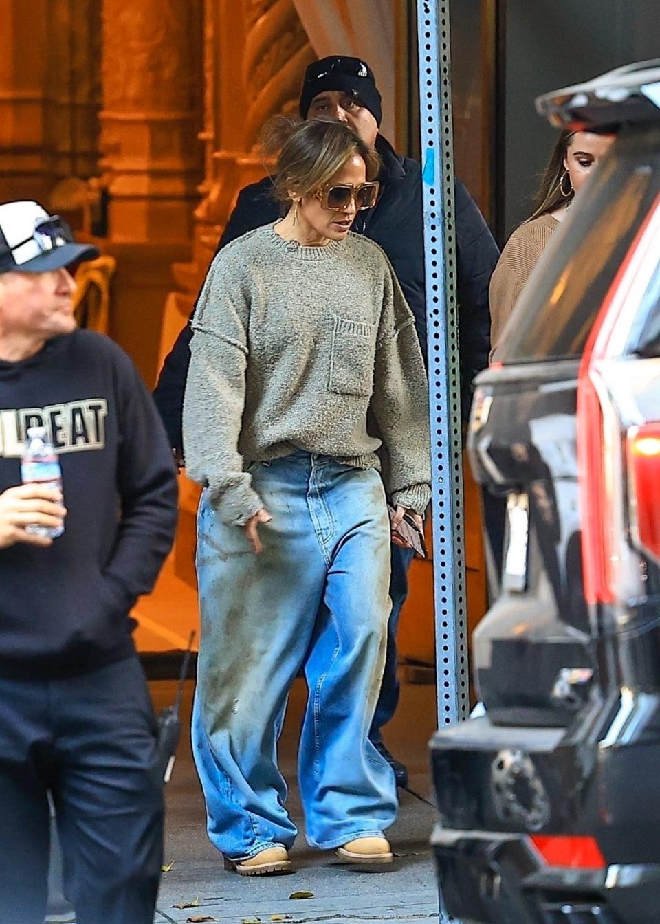 Jennifer Lopez wears Timberlands while filming a new movie in Los Angeles.