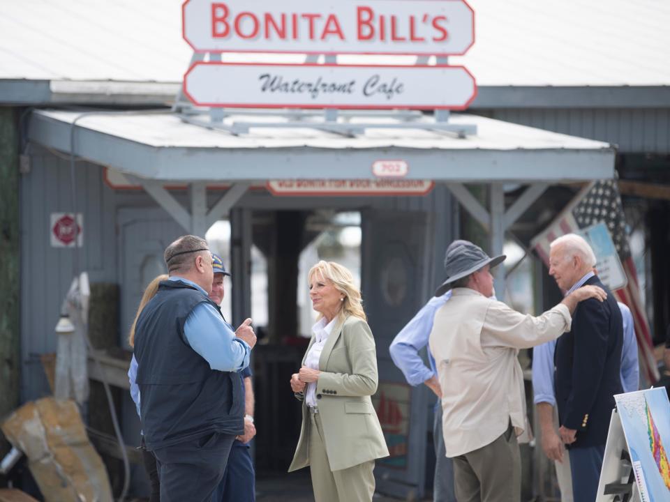 Wednesday, October 5, 2022; Fort Myers Beach, Florida; First lady Jill Biden and President Joe Biden visit Fort Myers Beach, FL to see the Hurricane Ian damage, meet with local residents, emergency responders, and disaster relief personnel during a visit to Fisherman's Wharf at Fort Myers Beach, FL on Wednesday, October 5, 2022.  Mandatory Credit: Saul Young/Knoxville News Sentinel-USA TODAY NETWORK