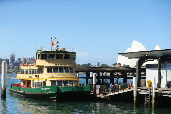 Circular Quay Evacuated After Suspicious Object Is Found On Ferry