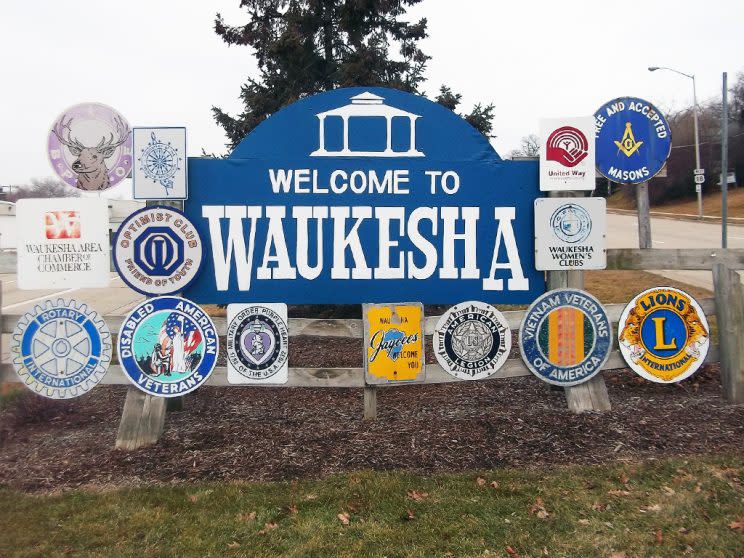 A welcome to Waukesha sign