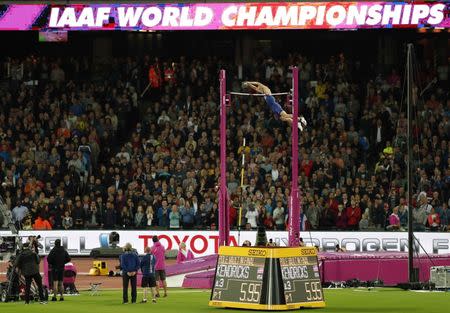 Athletics - World Athletics Championships - Men's Pole Vault Final – London Stadium, London, Britain - August 8, 2017. Sam Kendricks of the U.S. in action. REUTERS/John Sibley