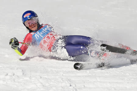 Skiing - Alpine Skiing World Cup - Ladies' Alpine Giant Slalom - Kronplatz, Italy - January 23, 2018. Mikaela Shiffrin of the U.S. falls down. REUTERS/Stefano Rellandini