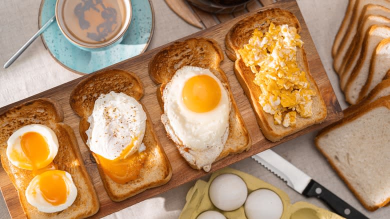 Eggs on toast