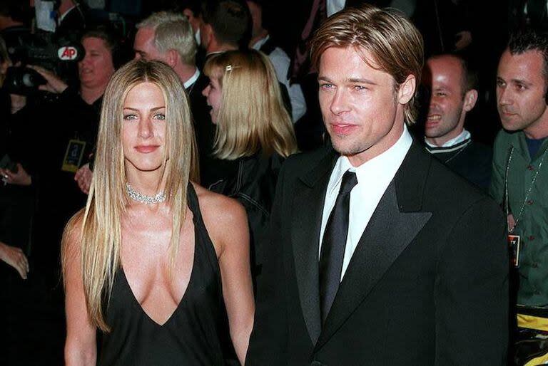 Jennifer Aniston y Brad Pitt se casaron en 2000 y se separaron cinco años después, pero no pudieron evitar el escándalo y la opinión pública