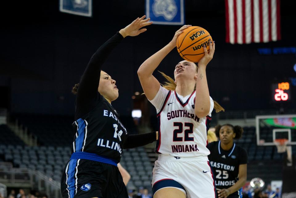 Southern Indiana’s Meredith Raley (22) takes a shot as the University of Southern Indiana Screaming Eagles play the Eastern Illinois Panthers during the semifinal round of the 2024 Ohio Valley Conference Women’s Basketball tournament at Ford Center in Evansville, Ind., Friday, March 8, 2024.