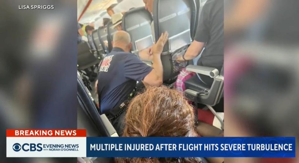 Passenger Lisa Spriggs snapped this photo on board the flight (Lisa Spriggs/CBS News)