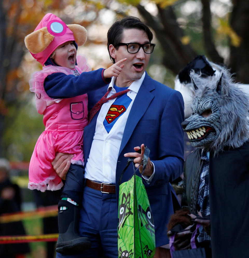 They must've spotted something spooky.&nbsp; (Photo: Chris Wattie / Reuters)