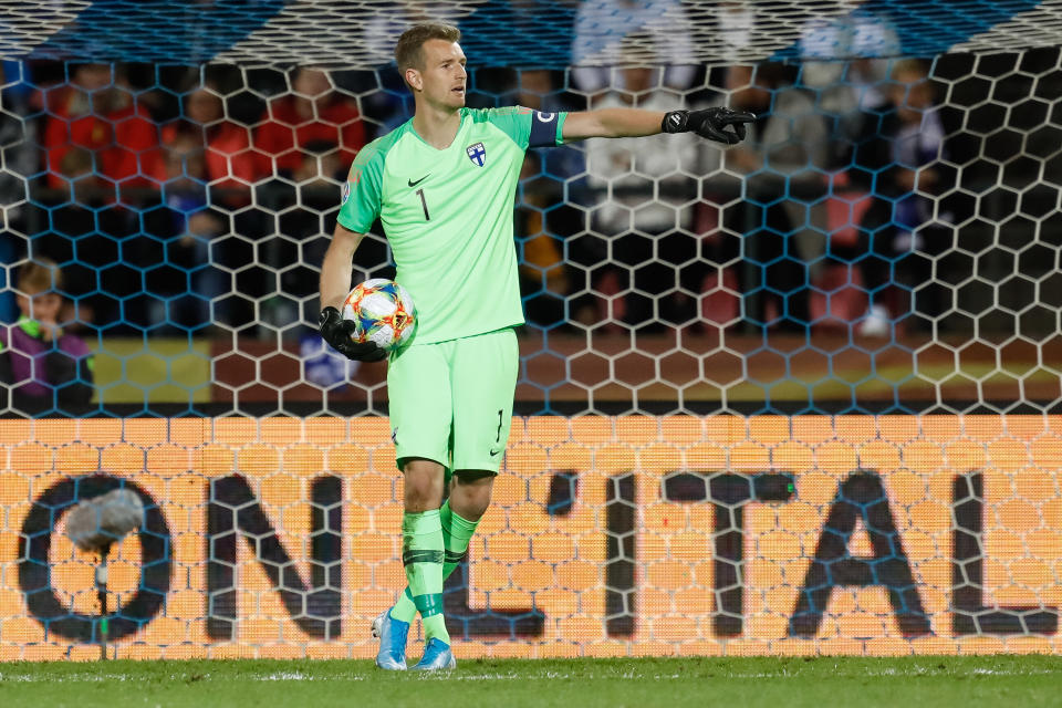 Der Finne Lukas Hradecky hütet normalerweise das Tor von Bayer Leverkusen. (Bild: Getty Images)