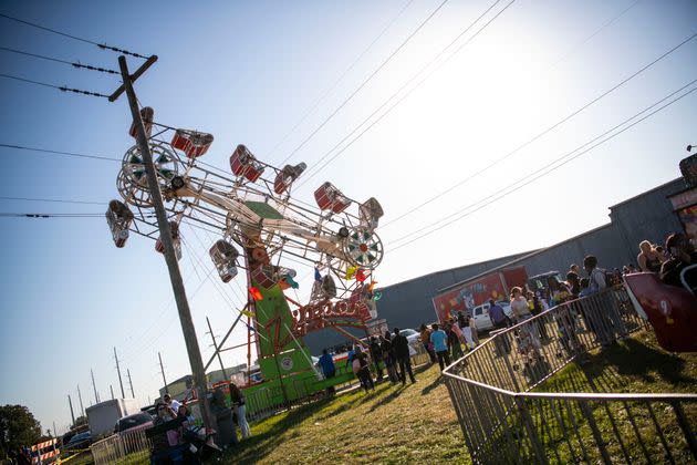 The zipper ride. (Photo: Damon Dahlen/HuffPost)