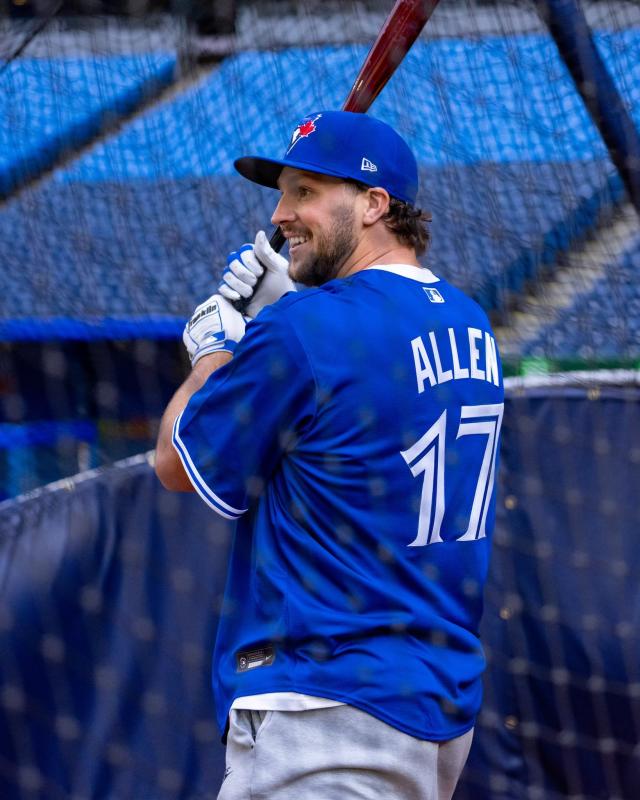 WATCH: Bills QBs, Josh Allen take swings at Blue Jays game