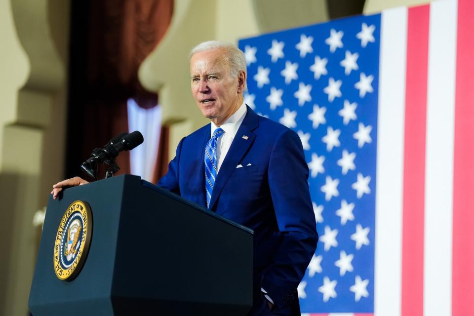 美國總統拜登（Joe Biden）也就擊落中國氣球事件發表公開談話，他希望與中國國家主席習近平進行對話來查明真相，但強調「不會為擊落氣球道歉」。   圖：翻攝自拜登臉書