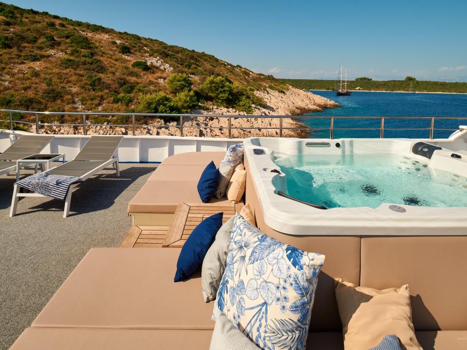 hot tub on a yacht