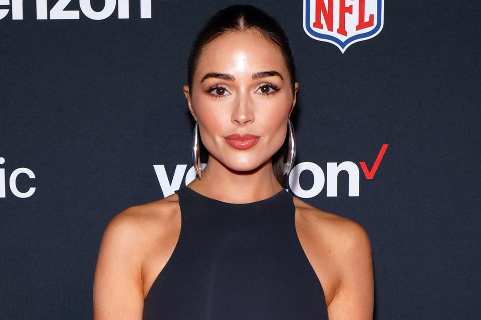 <p>Jeff Schear/Getty Images for Verizon)</p> Olivia Culpo in February 2024