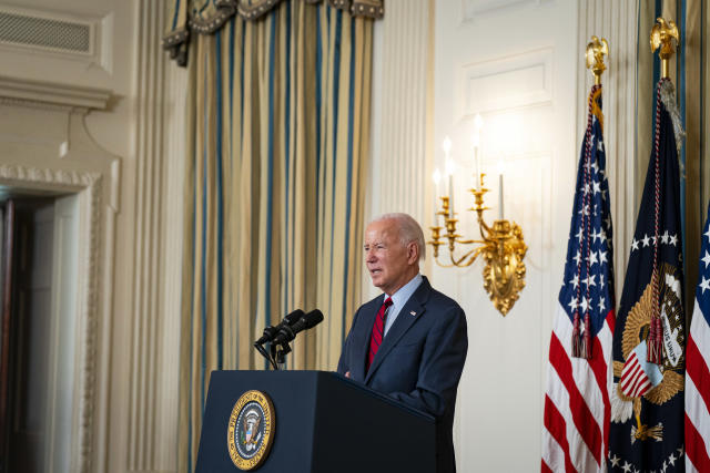 POTUS Instagram: Miami Student in photo with Joe Biden