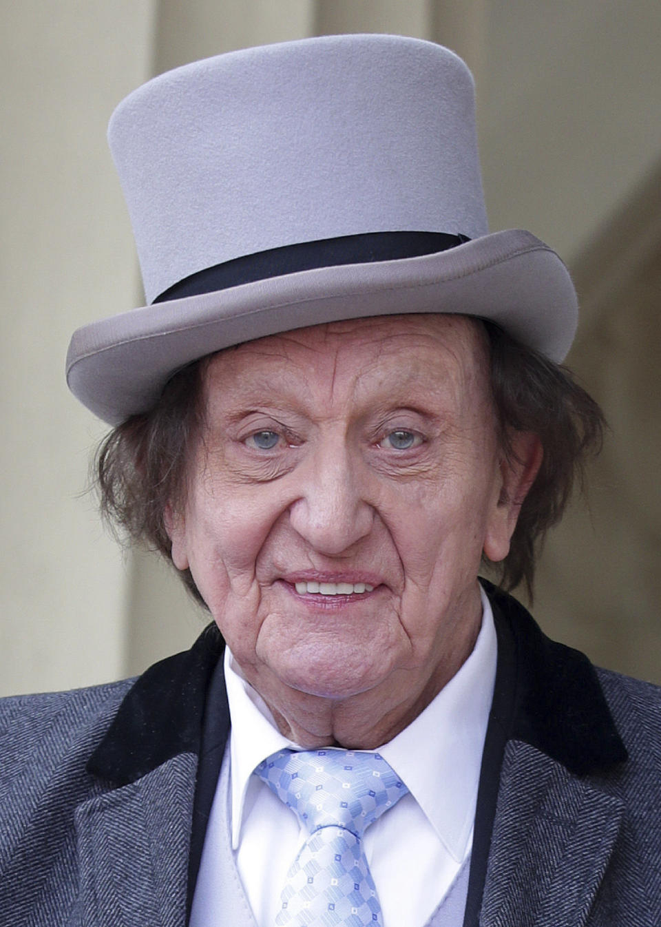 &lt;strong&gt;Ken Dodd&lt;/strong&gt;&lt;br /&gt;&lt;strong&gt;Comedian and Entertainer&amp;nbsp;(b. 1927)&amp;nbsp;&lt;/strong&gt;&lt;br /&gt;&lt;br /&gt;The National Treasure, famous for his epic stand-up shows, as well as his Diddy Men and tickling stick, &lt;a href=&quot;http://www.huffingtonpost.co.uk/entry/ken-dodd-dead_uk_5aa5d78fe4b07047bec7c405&quot;&gt;died just days after leaving hospital&lt;/a&gt;. He married Anne Jones, his partner of 40 years,&amp;nbsp;just two days before he passed away.