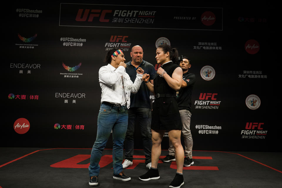 SHANGHAI, CHINA - JUNE 20: (R-L) UFC fighter Zhang Weili, Dana White, UFC President and UFC fighter Jessica Andrade pose for face-off session during 2019 UFC Performance Institute Panel and UFC Fight Night Shenzhen Press Conference at UFC Performance Institute Shanghai on June 20, 2019 in Shanghai, China. (Photo by Yifan Ding/Getty Images)