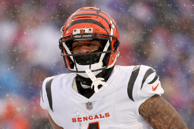 Bengals rout Bills 27-10, advance to AFC title game