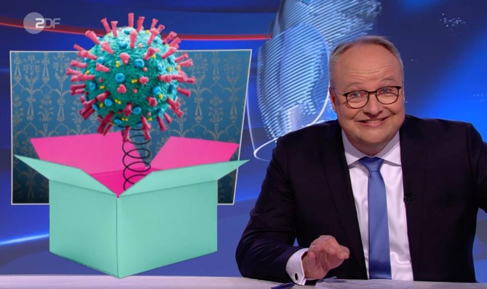 Dem Corona-Comeback begegnet Oliver Welke mit Galgenhumor, beim Thema Impfverweigerung aber wird er sehr direkt - viele der Menschen, die die Immunisierung ablehnen, seien "leider irgendwie asozial". (Bild: ZDF)