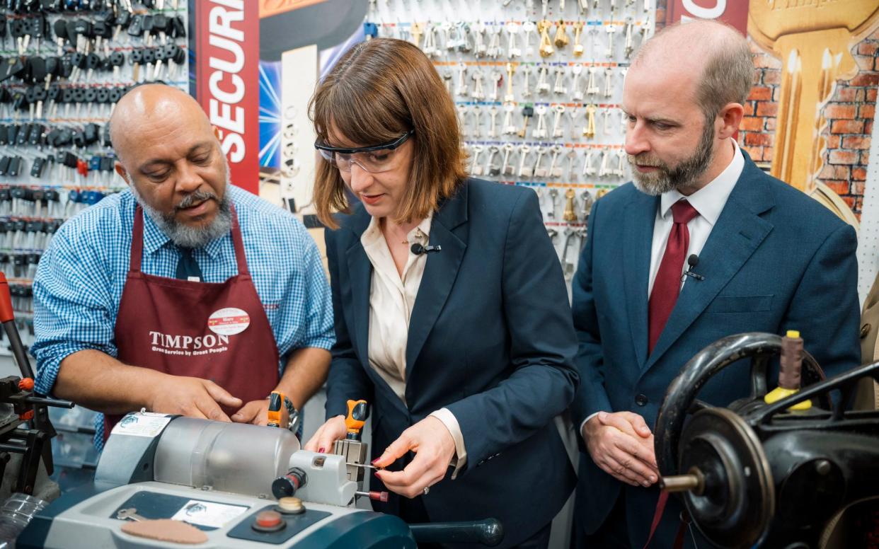 Rachel Reeves visits Timpson store in Staffordshire