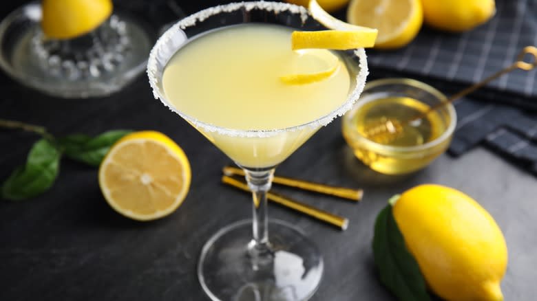 Bee's Knees cocktail and lemons