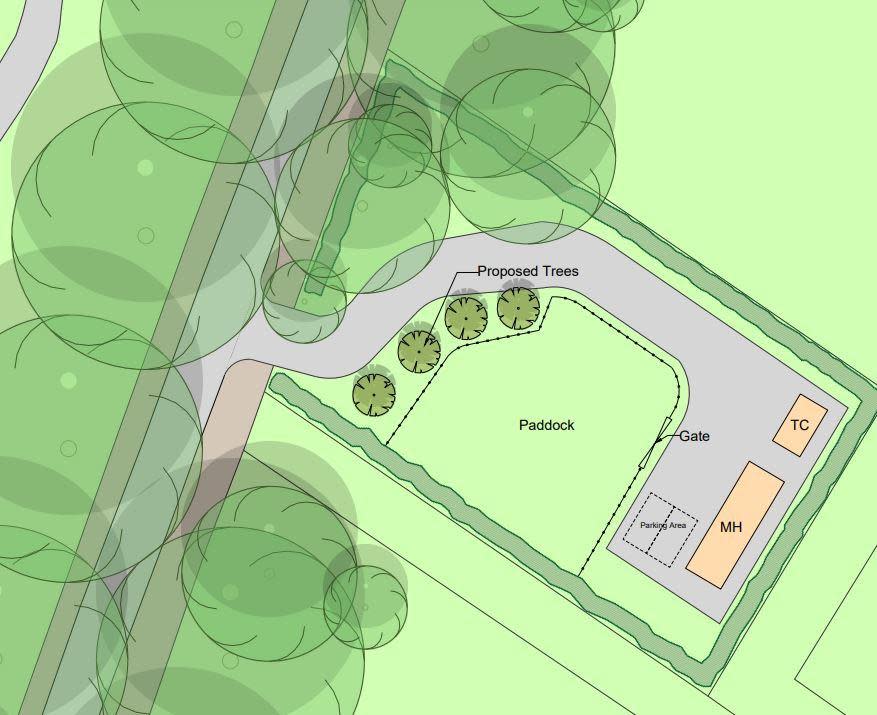 Reading Chronicle: The refused site plan with space for a mobile home and a touring caravan with associated accommodation in Brimpton Common. Credit: WS Planning & Architecture