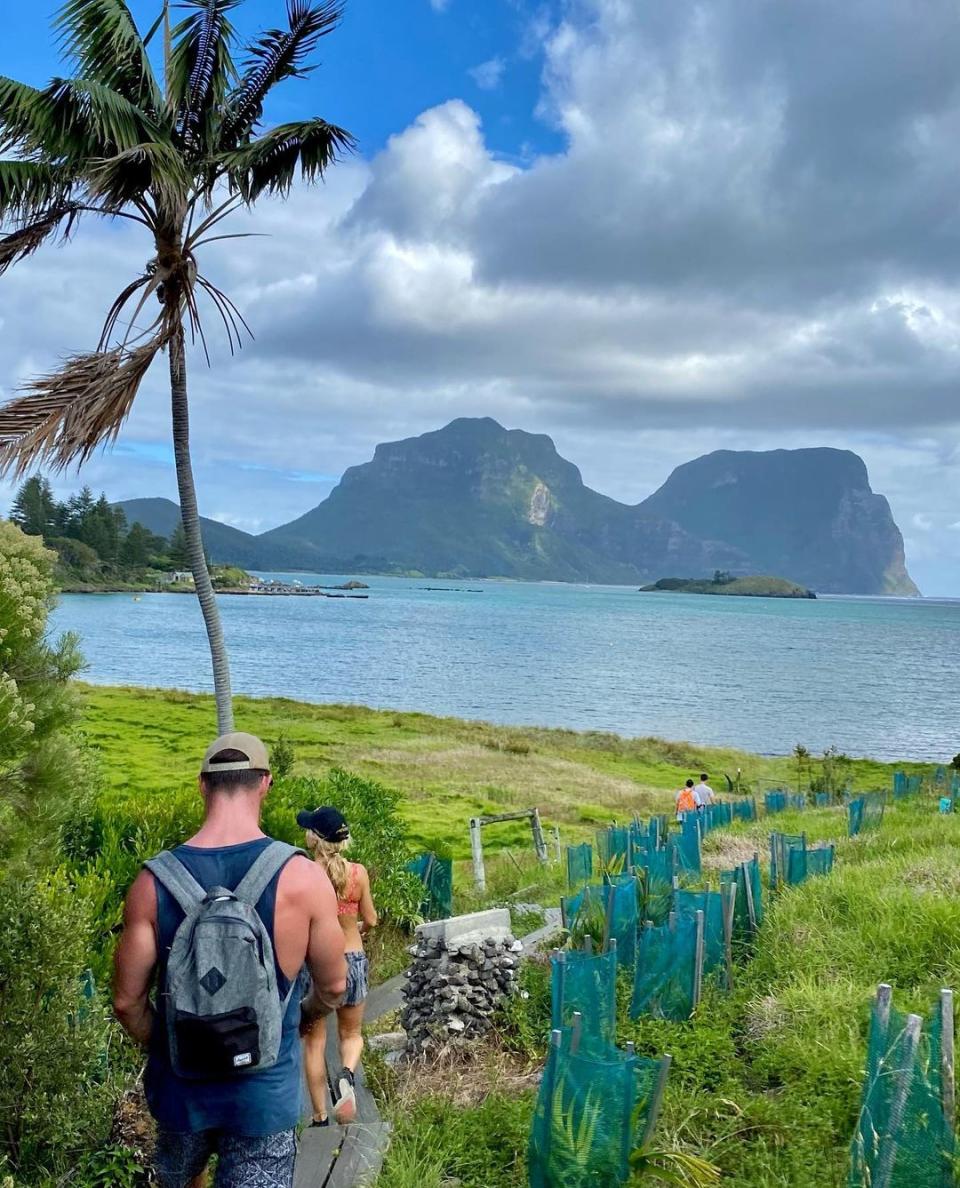 Elsa Pataky and Chris Hemsworth on Lord Howe Island