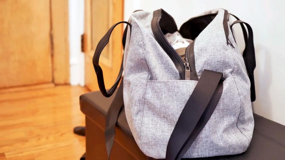 16) Use a duffel bag as a sandbag.