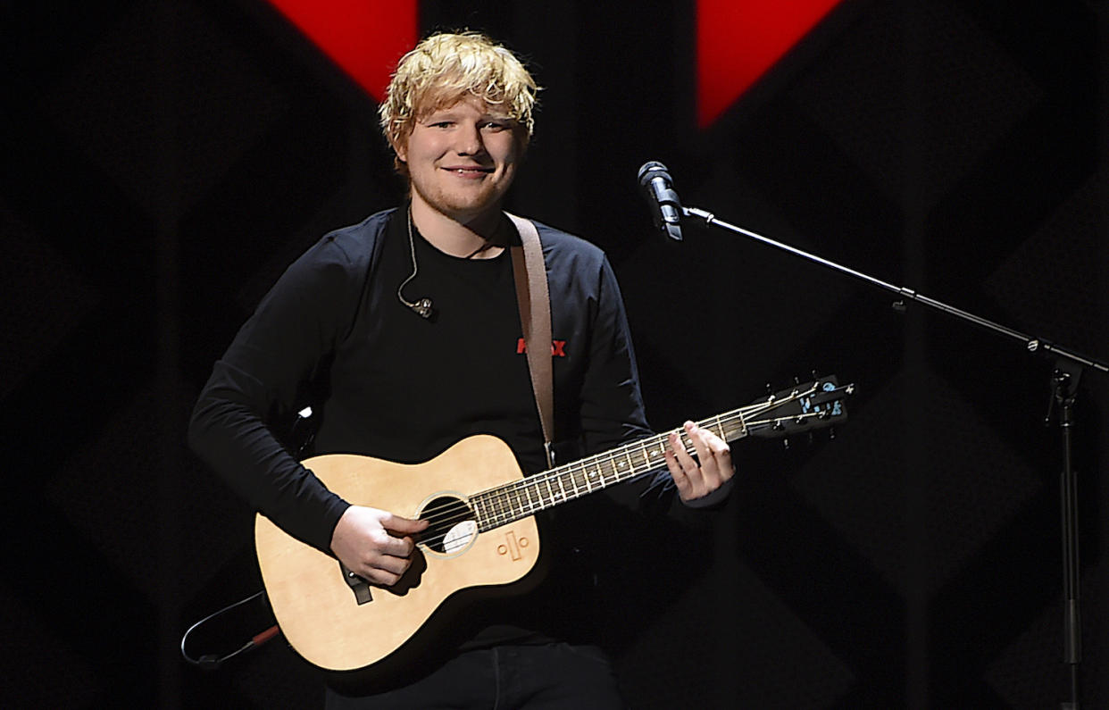 Für seine Liebeslieder schöpft Ed Sheeran Inspiration aus dem wahren Leben. (Bild: AP Photo)