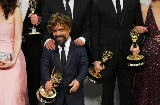 Game of Thrones' Ties Emmy Record With Drama Series Win - Bloomberg