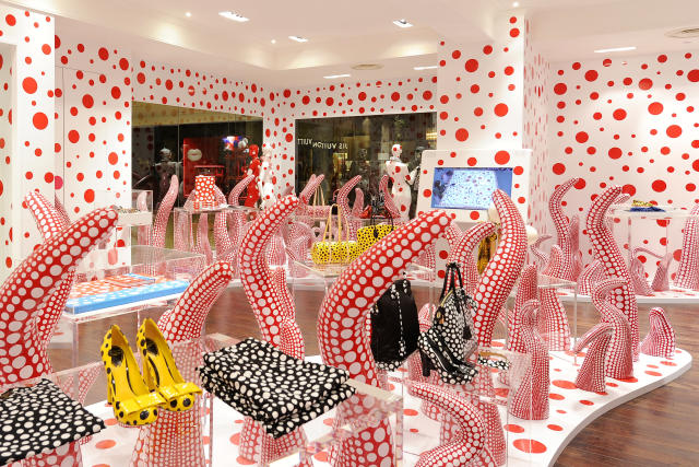 Louis Vuitton - Yayoi Kusama concept store