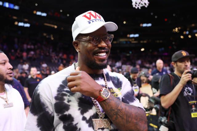 WATCH: Bills' Von Miller takes on rehabbing his knee