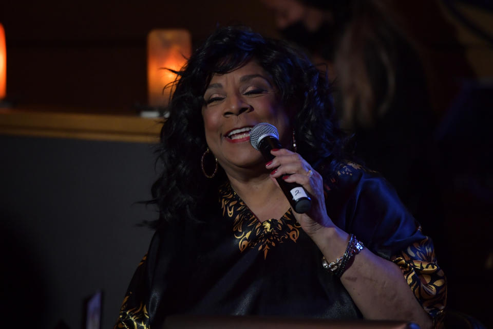 Merry Clayton performs in honor of Lou Adler at the Jazz Foundation benefit at Vibrato - Credit: Lester Cohen