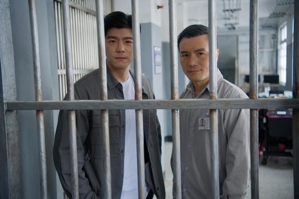《台灣犯罪故事》 演員王柏傑（左）和李銘忠（右）在其中一個篇章〈生死困局〉分別飾演記者及殺人犯。（犢影制作提供）