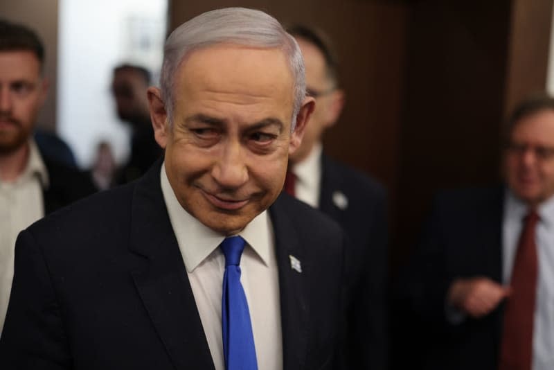 Israeli Prime Minister Benjamin Netanyahu arrives for a joint meeting at the Prime Minister's Office in Jerusalem. Ilia Yefimovich/dpa