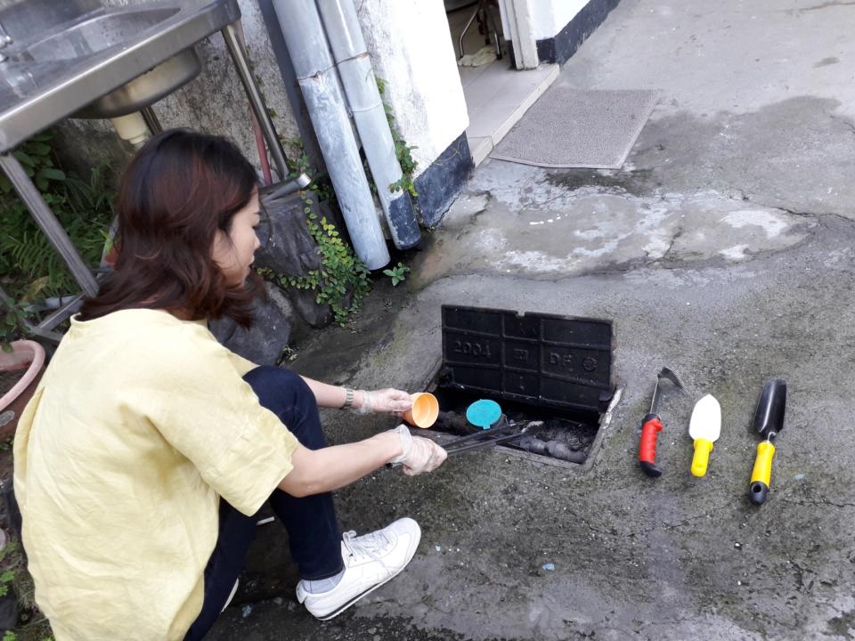 ▲民眾易忽略，下雨會導致水表箱積水。（圖／台水六區處提供）