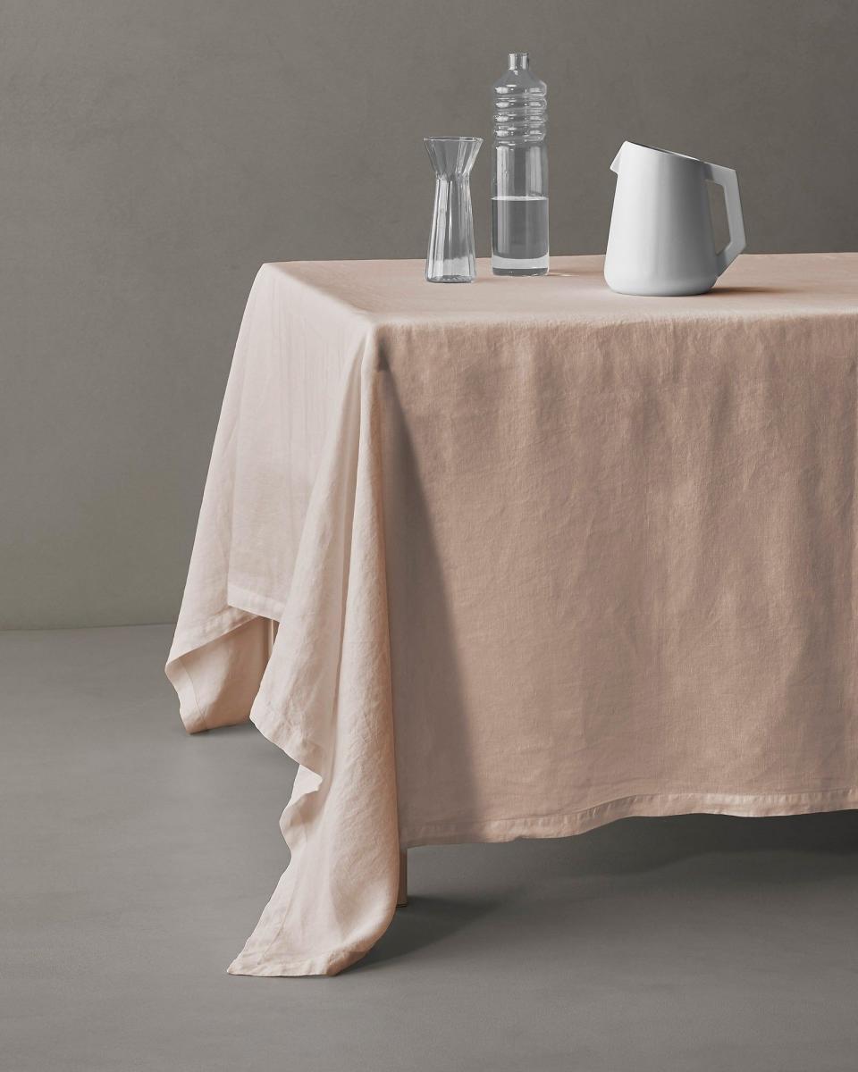 39) Tab Table Cloth