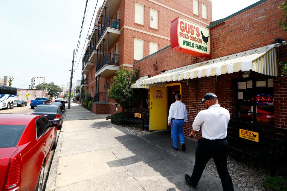 Gus’s Fried Chicken, an institution in downtown Memphis dining. 