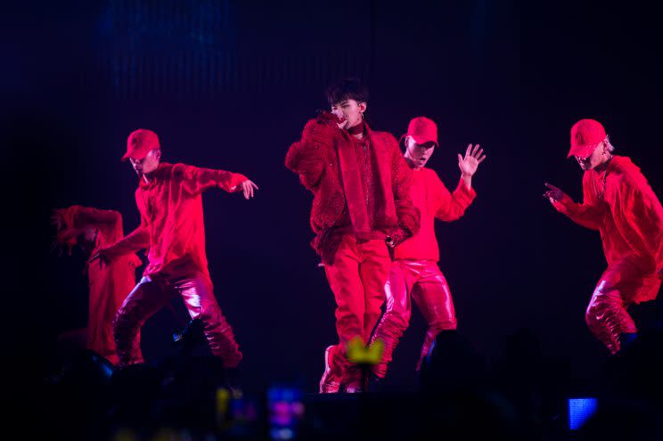 G-Dragon at his '2017 Concert: Act III, M.O.T.T.E' in Singapore (Photo: IME Group Pte Ltd and Live Nation Korea)